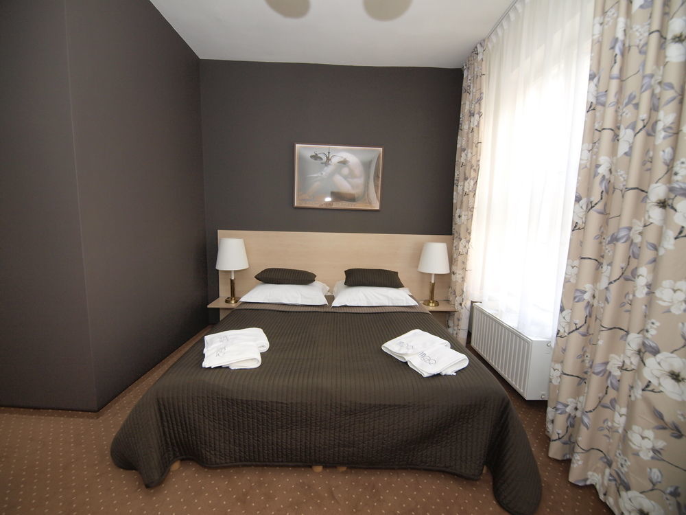 Ingo Aparthotel Krasków Εξωτερικό φωτογραφία